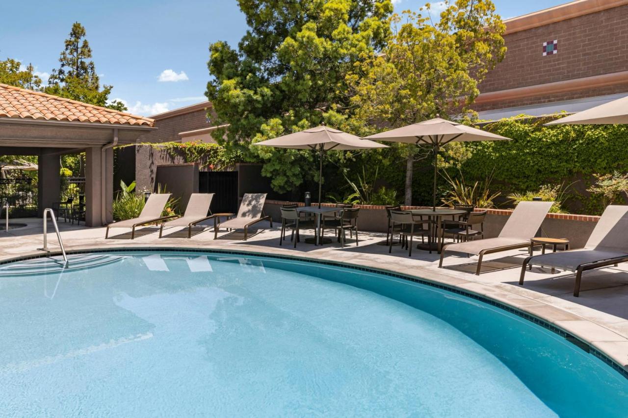 | Courtyard Ventura Simi Valley