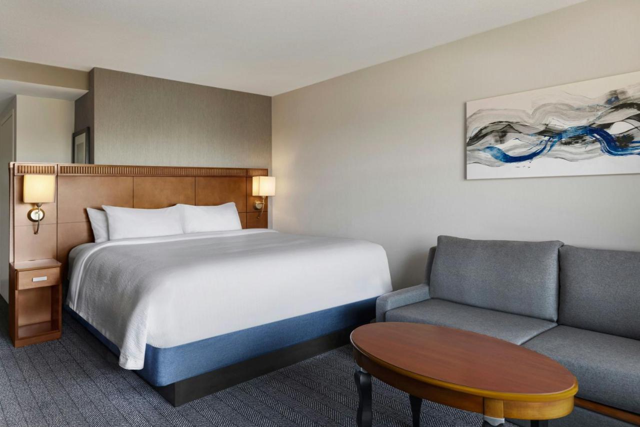 | Courtyard Ventura Simi Valley