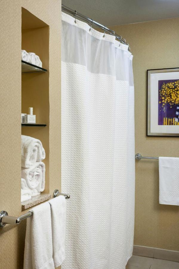 | Courtyard Ventura Simi Valley