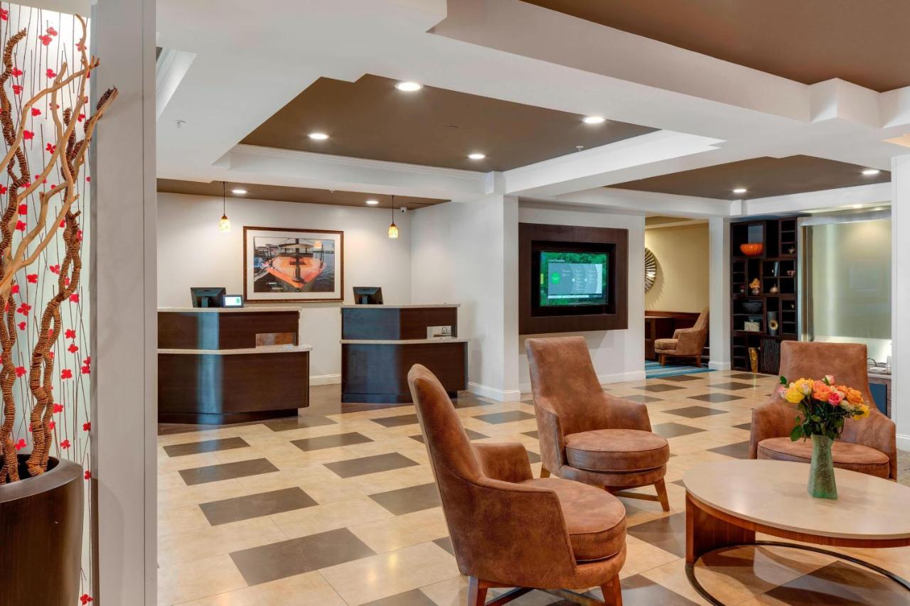 | Courtyard by Marriott Portsmouth