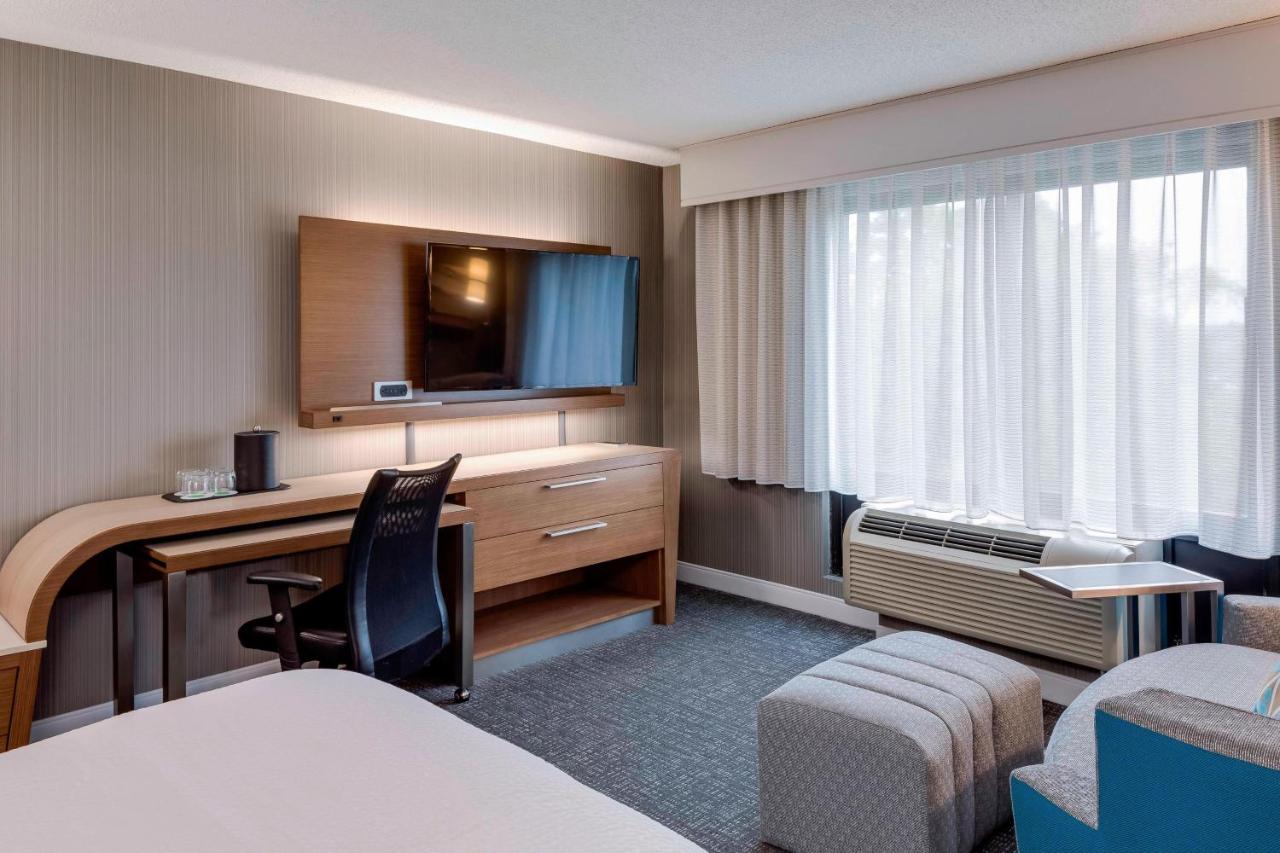 | Courtyard by Marriott Portsmouth