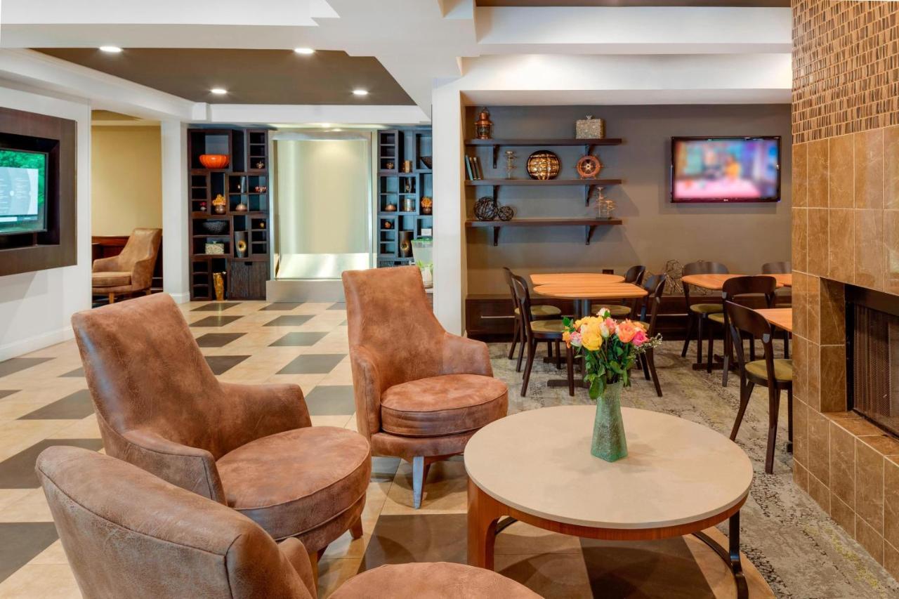 | Courtyard by Marriott Portsmouth