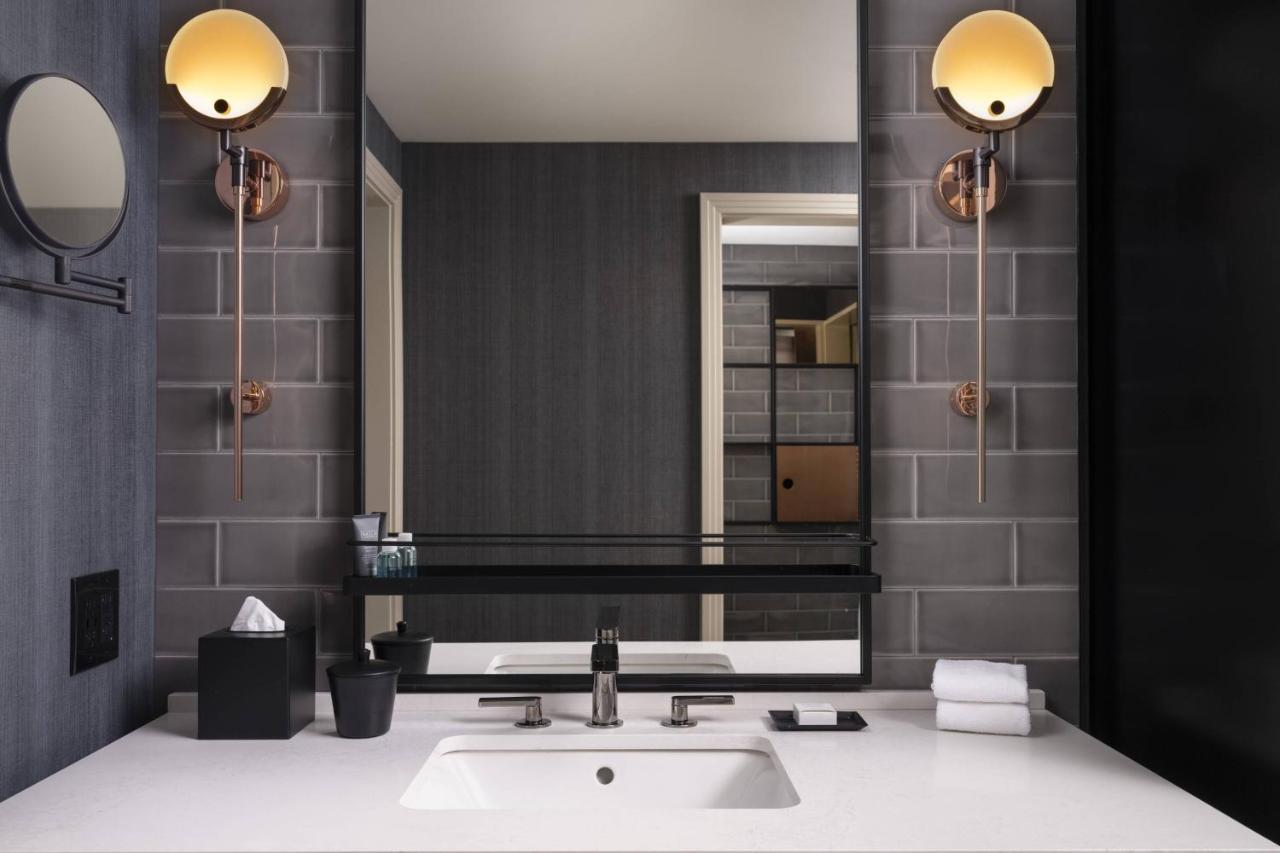 Double Room at Hotel Distil, Autograph Collection