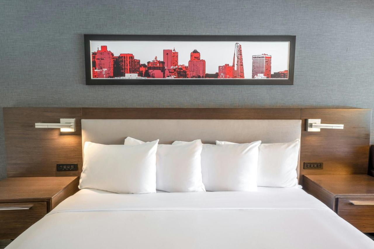 Savvy, Guest room, 1 King at Aloft by Marriott San Jose Cupertino