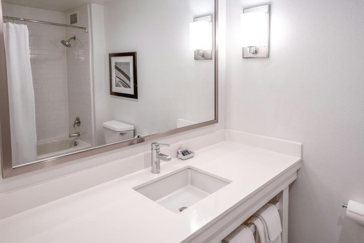 Aloft, Guest room, 1 King at Aloft by Marriott San Jose Cupertino
