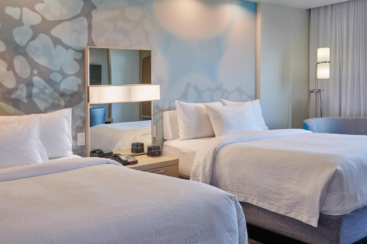 Guest room, 2 Queen at Courtyard by Marriott Petoskey at Victories Square