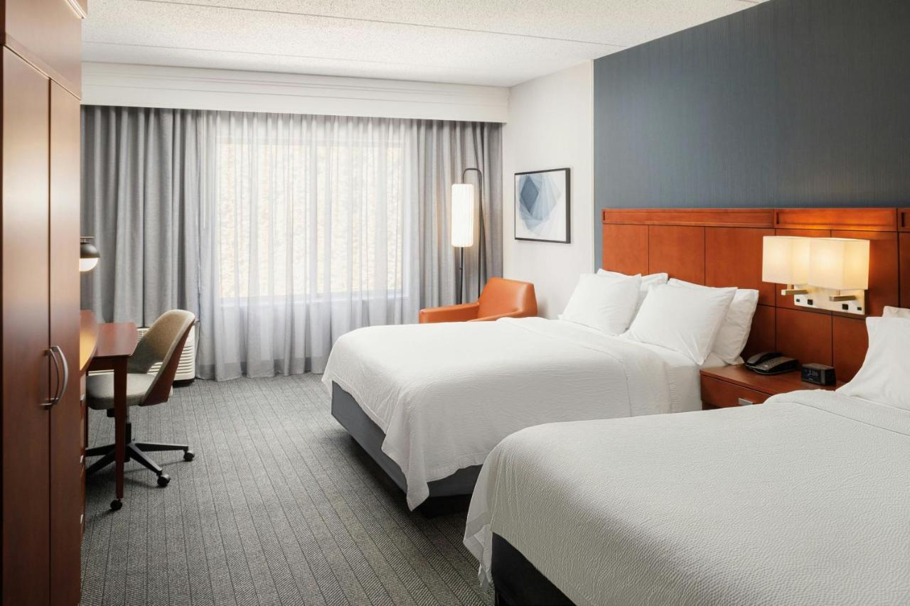 | Courtyard by Marriott Boone