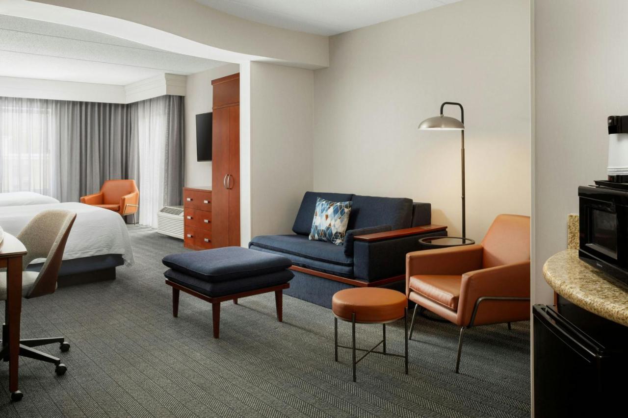 | Courtyard by Marriott Boone