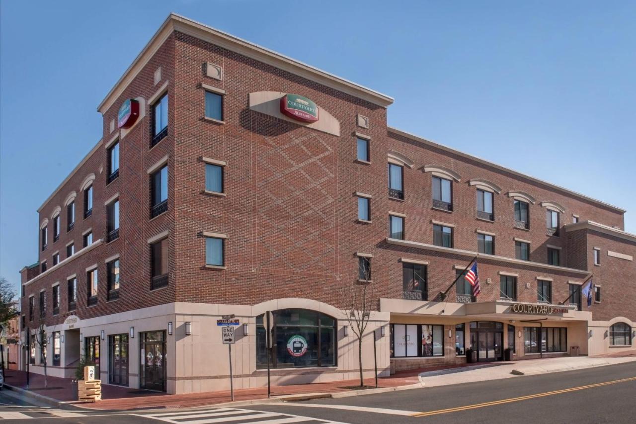  | Courtyard by Marriott Fredericksburg Historic District