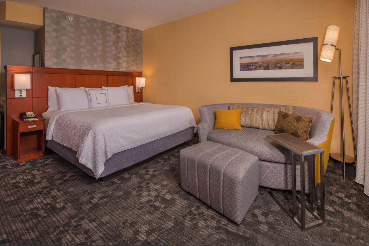  | Courtyard by Marriott Fredericksburg Historic District
