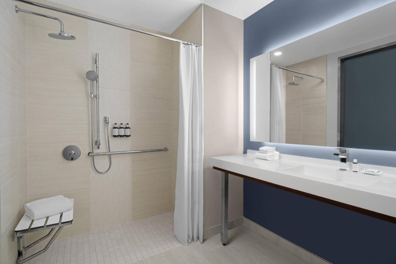 | AC Hotel by Marriott Maui Wailea