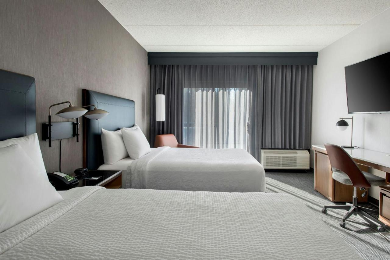 Queen Room with Two Queen Beds at Courtyard by Marriott Rye