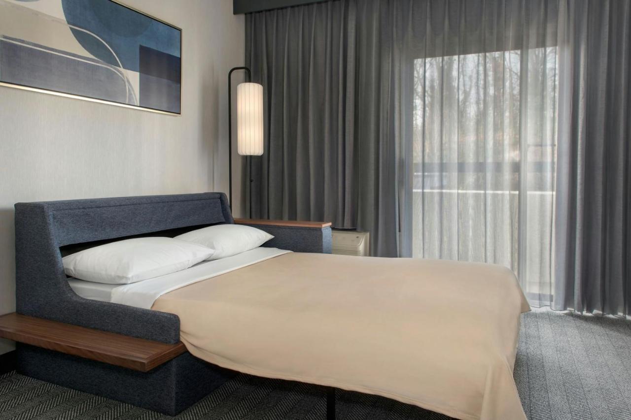 | Courtyard by Marriott Rye