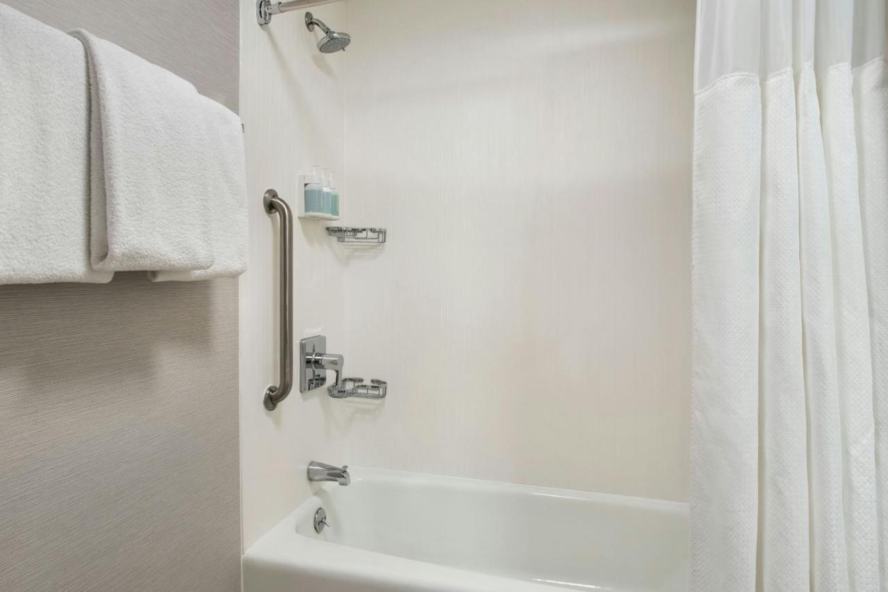 | Courtyard by Marriott Rye