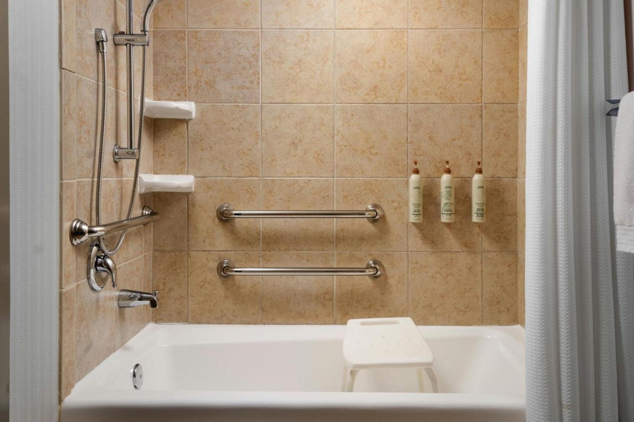 | Renaissance Boulder FlatIron Hotel