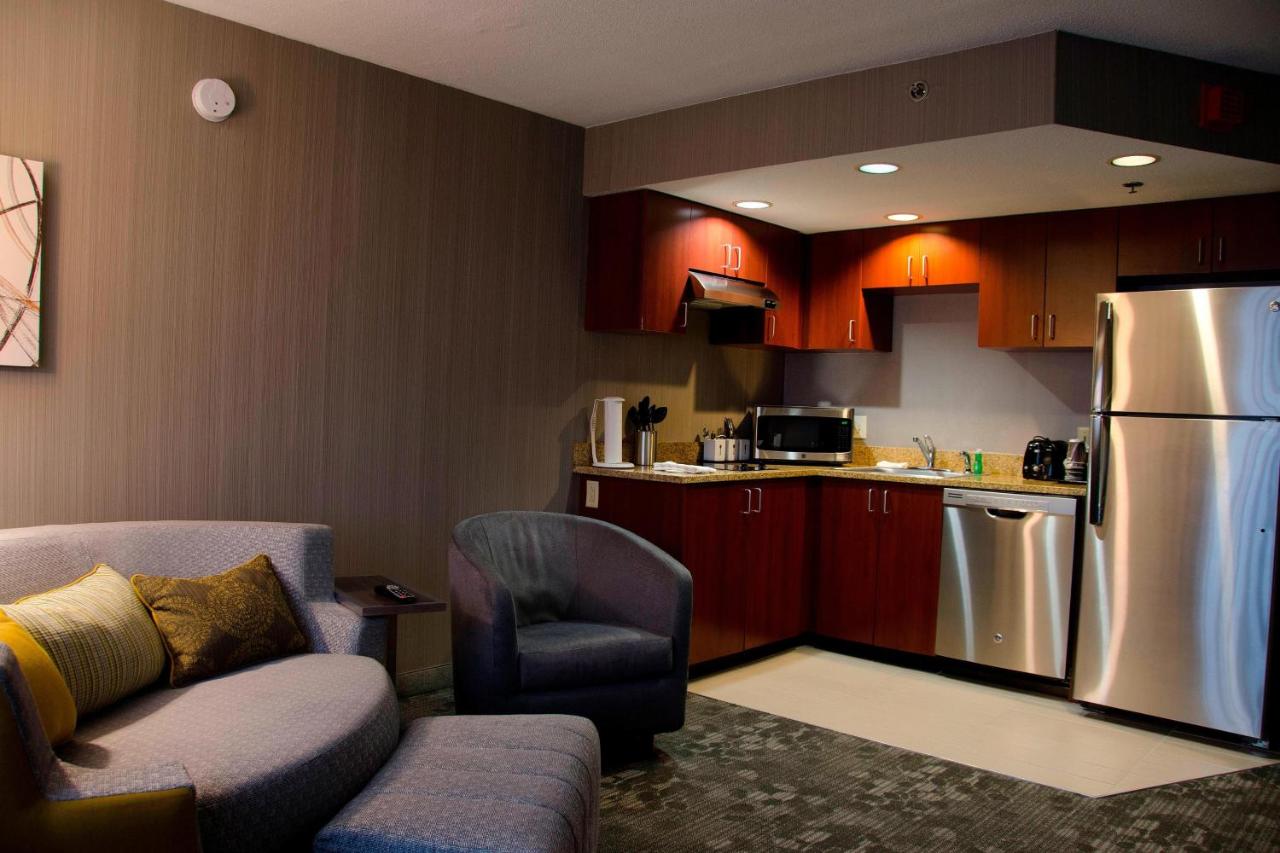 | Courtyard Waterbury Downtown