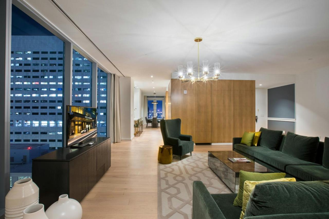 | The Laura Hotel, Houston Downtown, Autograph Collection