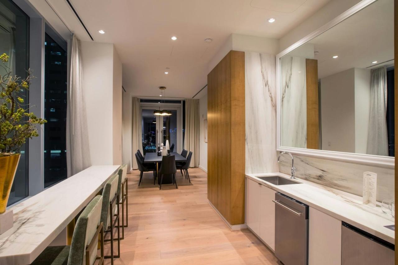 | The Laura Hotel, Houston Downtown, Autograph Collection