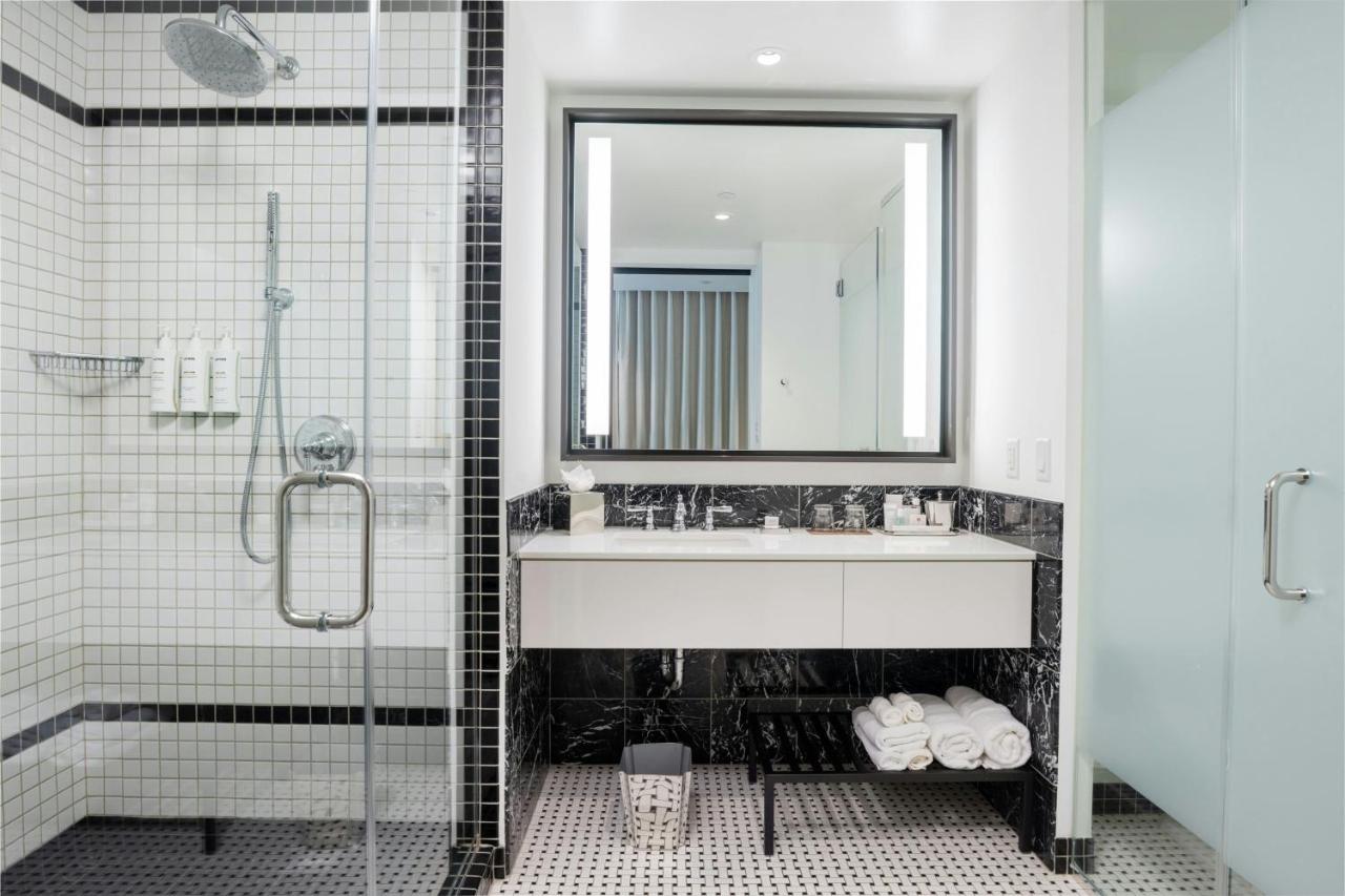 | The Laura Hotel, Houston Downtown, Autograph Collection