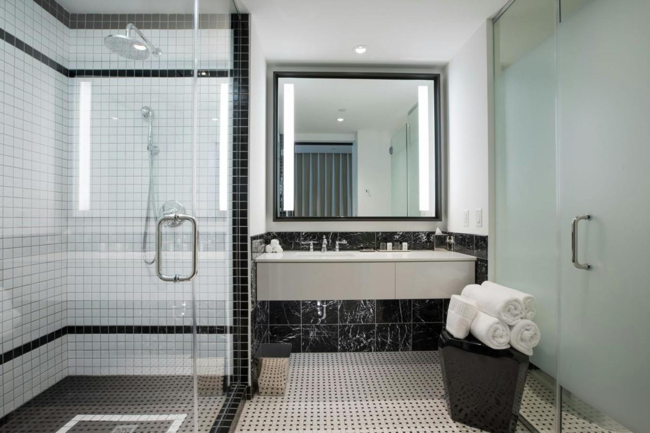 | The Laura Hotel, Houston Downtown, Autograph Collection