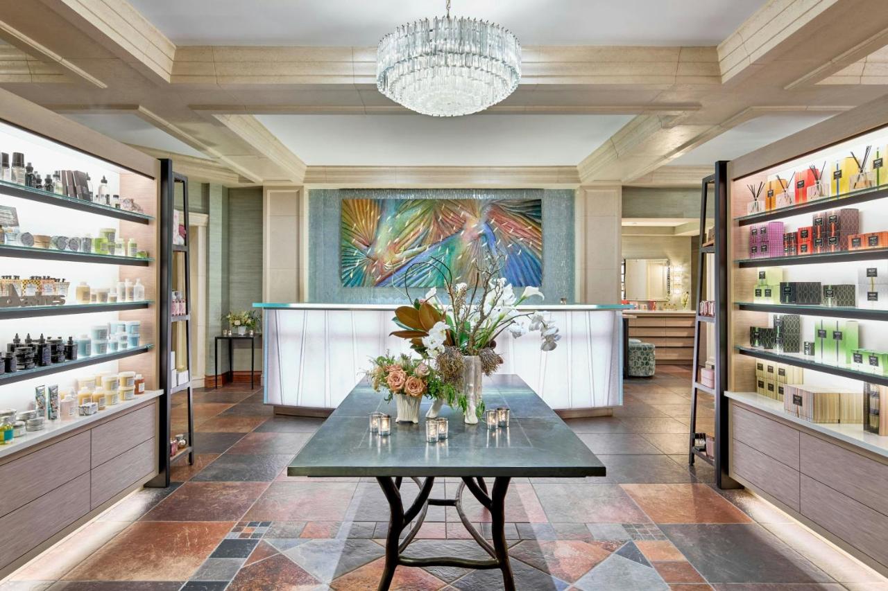 | The Del Monte Lodge Renaissance Rochester Hotel & Spa