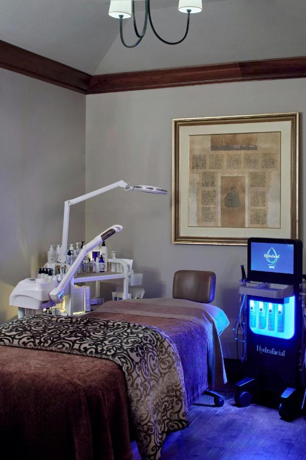 | The Del Monte Lodge Renaissance Rochester Hotel & Spa
