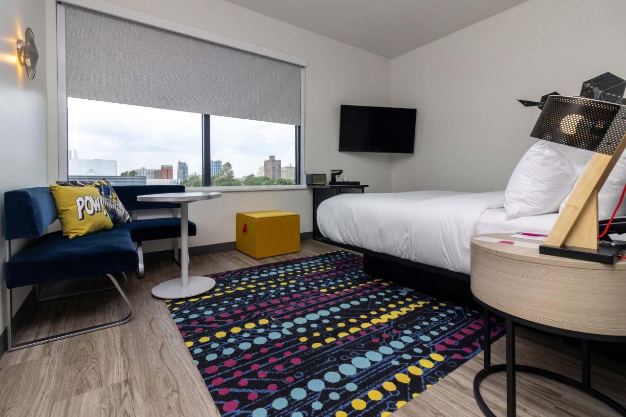 | Aloft St. Louis Cortex