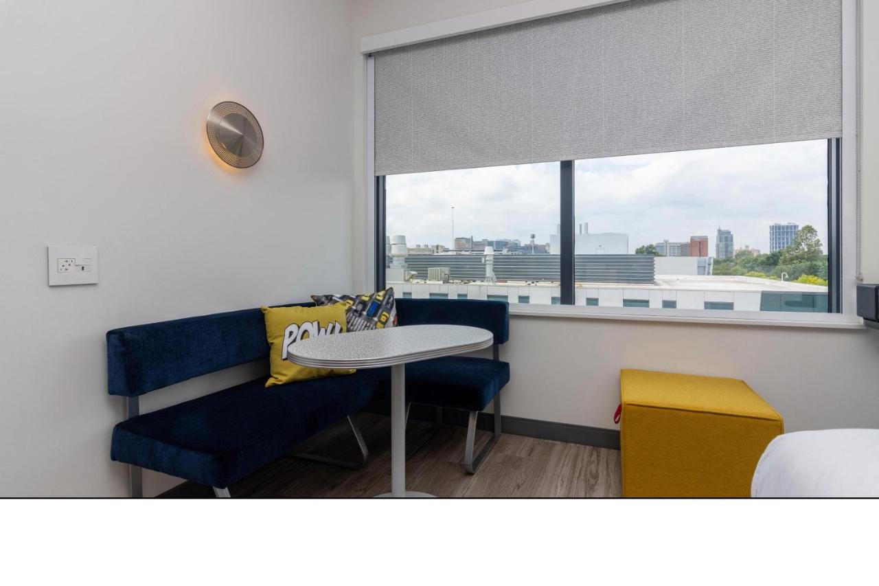 | Aloft St. Louis Cortex
