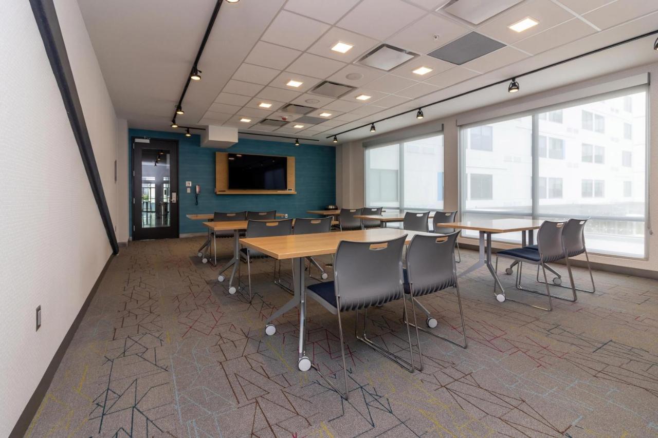  | Aloft St. Louis Cortex