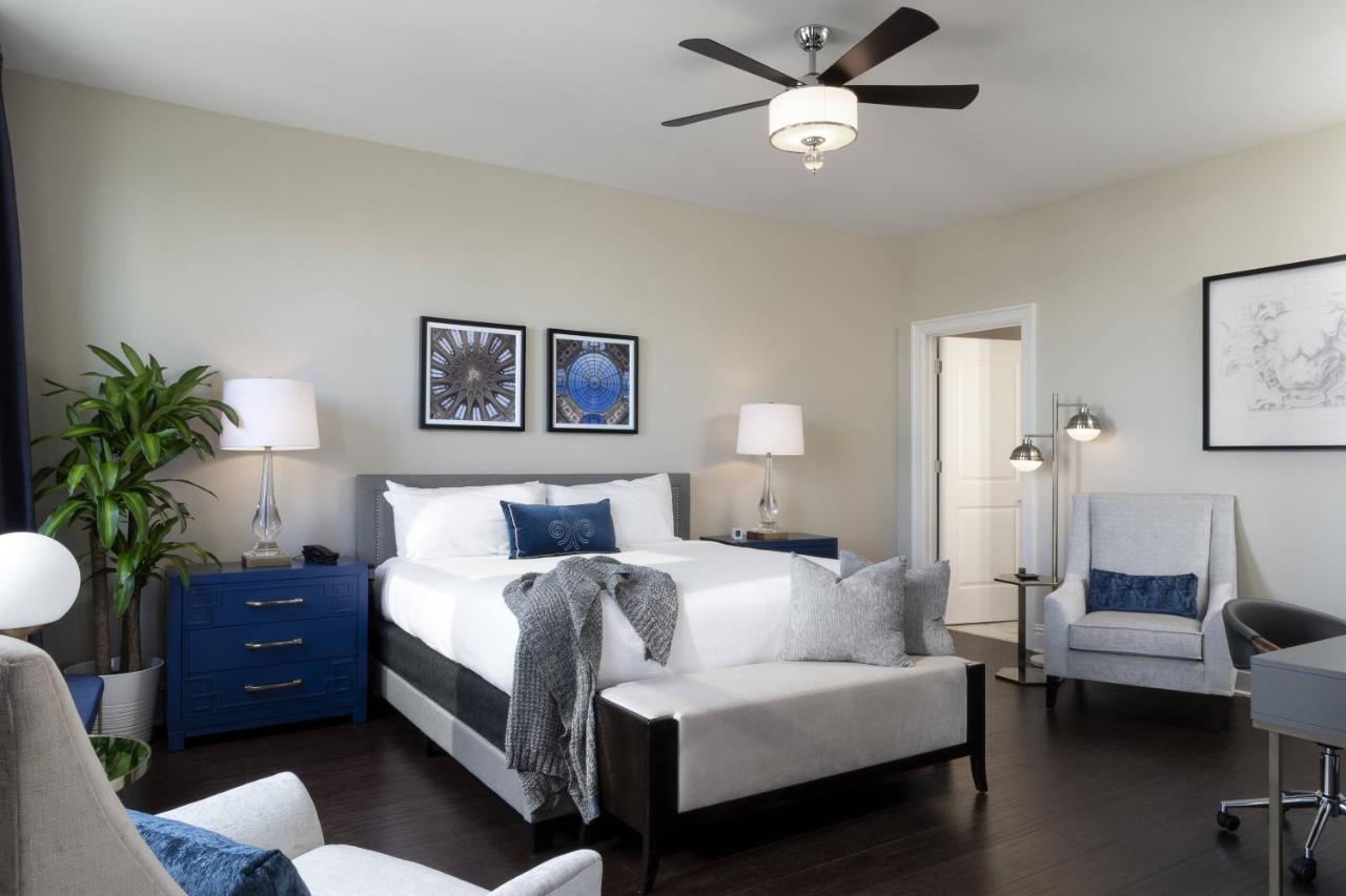 | Hotel Saint Louis, Autograph Collection