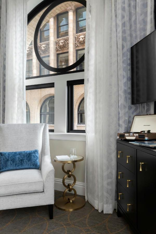 Corner King Room at Hotel Saint Louis, Autograph Collection