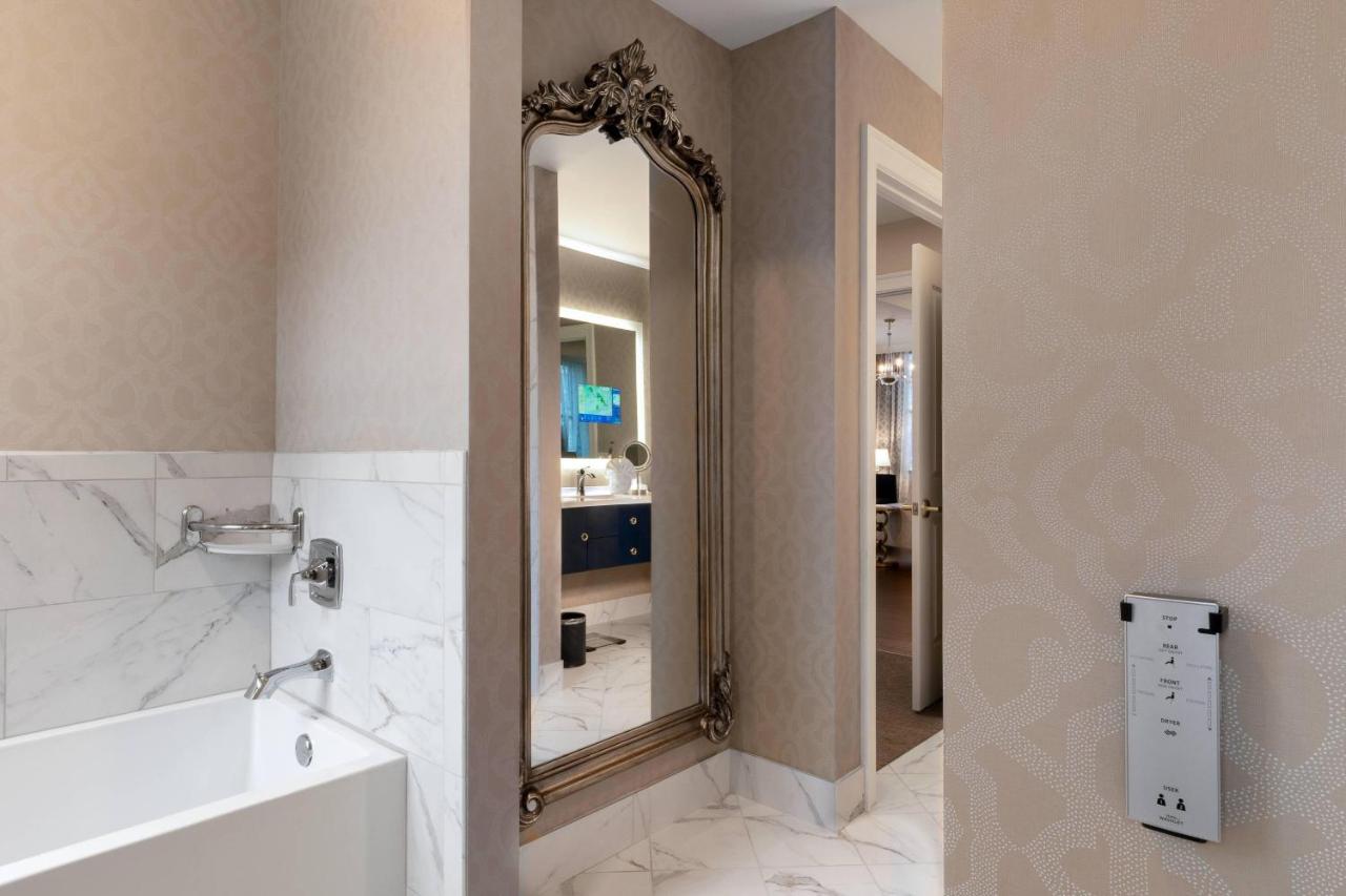 | Hotel Saint Louis, Autograph Collection
