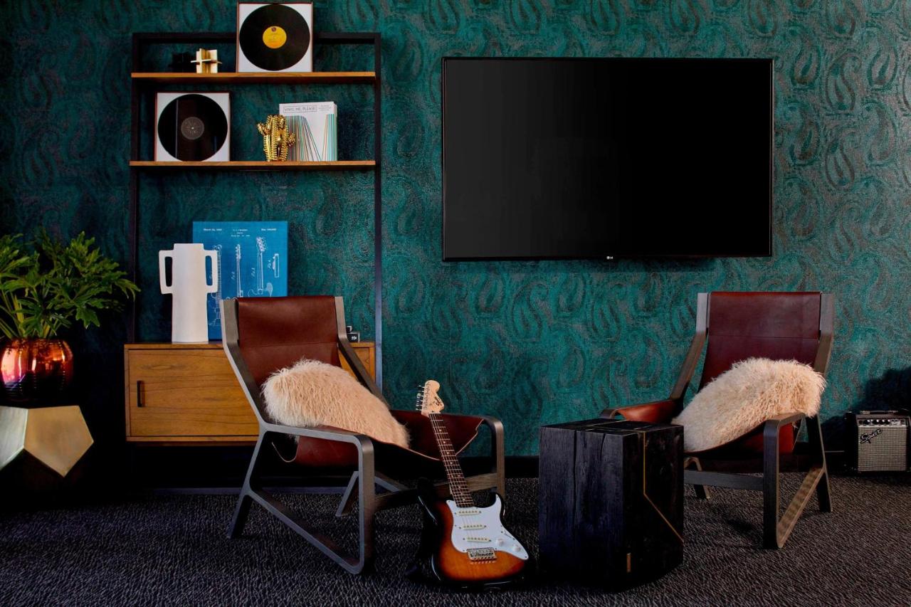  | MOXY Minneapolis Uptown