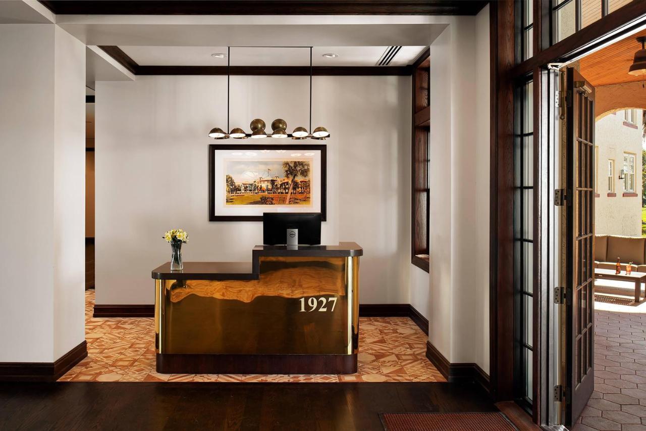| Fenway Hotel Autograph Collection
