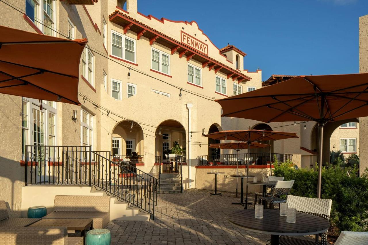 | Fenway Hotel Autograph Collection