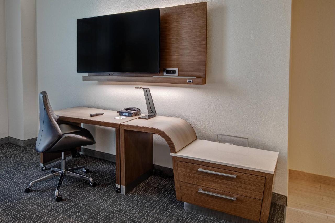 King Guest Room with Sofa Bed at Courtyard by Marriott Dulles Airport Herndon