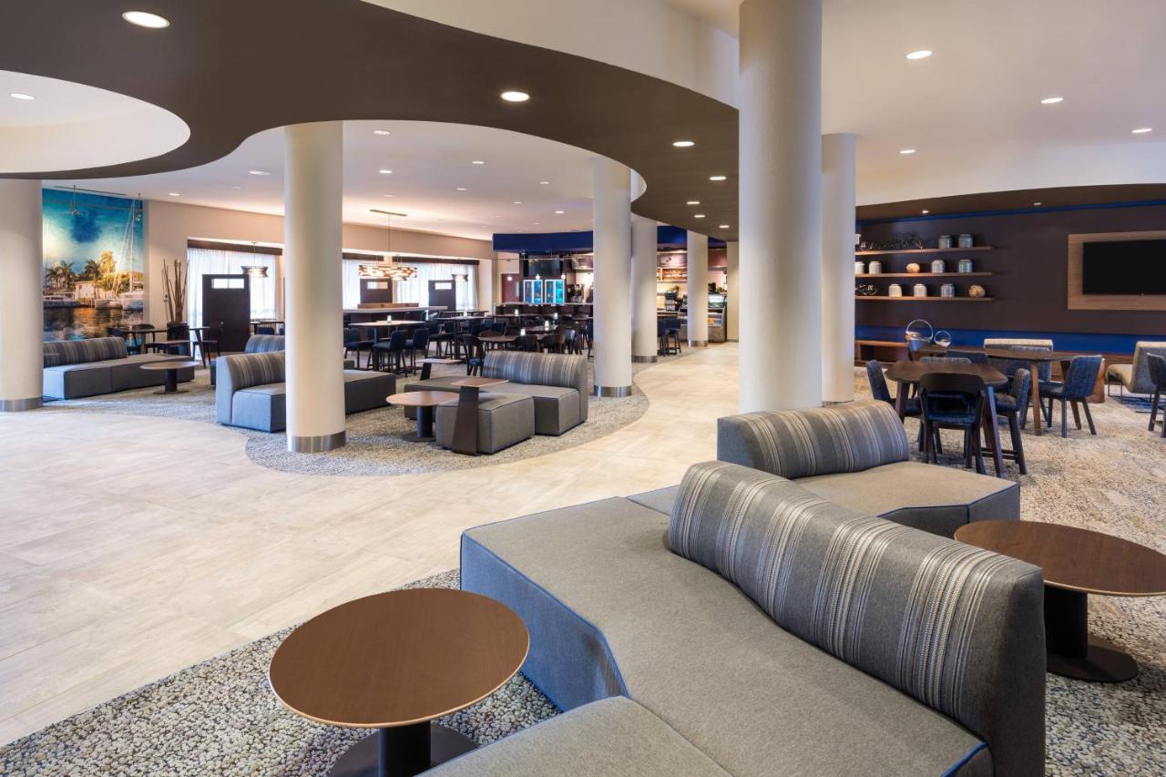 | Courtyard by Marriott Fort Lauderdale Airport & Cruise Port
