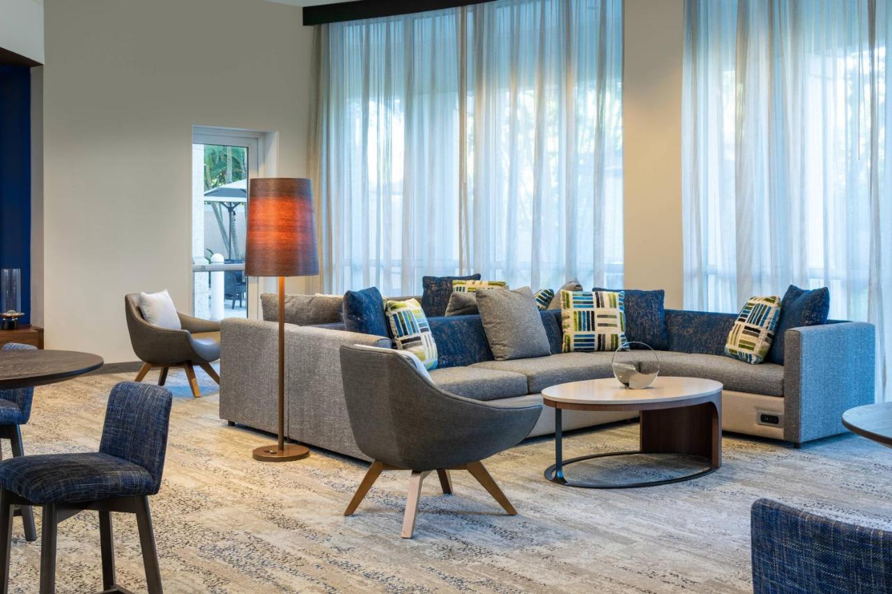 | Courtyard by Marriott Fort Lauderdale Airport & Cruise Port