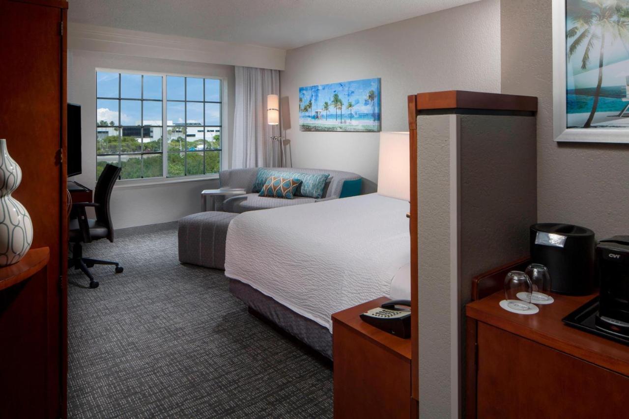 | Courtyard by Marriott Fort Lauderdale Airport & Cruise Port