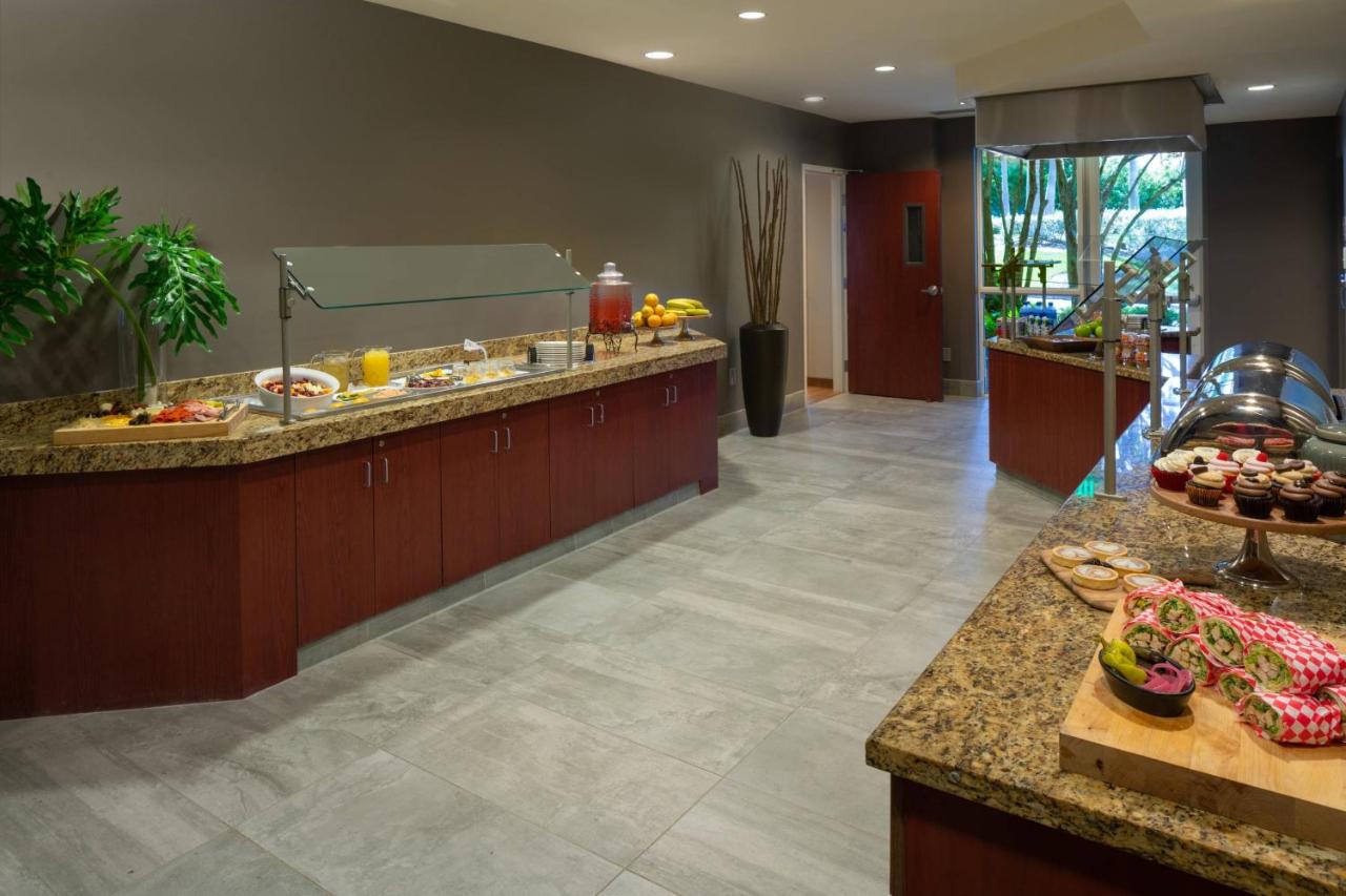 | Courtyard by Marriott Fort Lauderdale Airport & Cruise Port