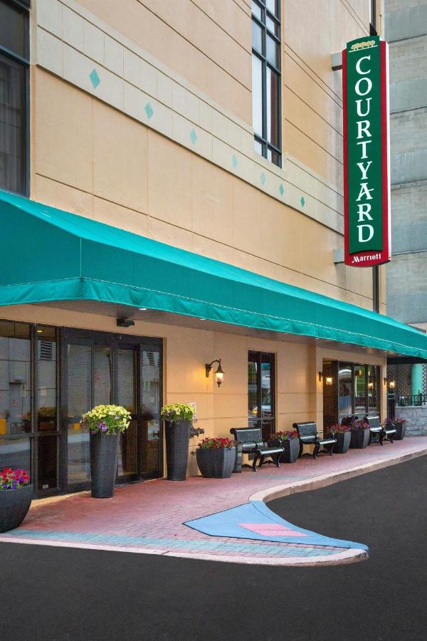  | Courtyard Wilmington Downtown