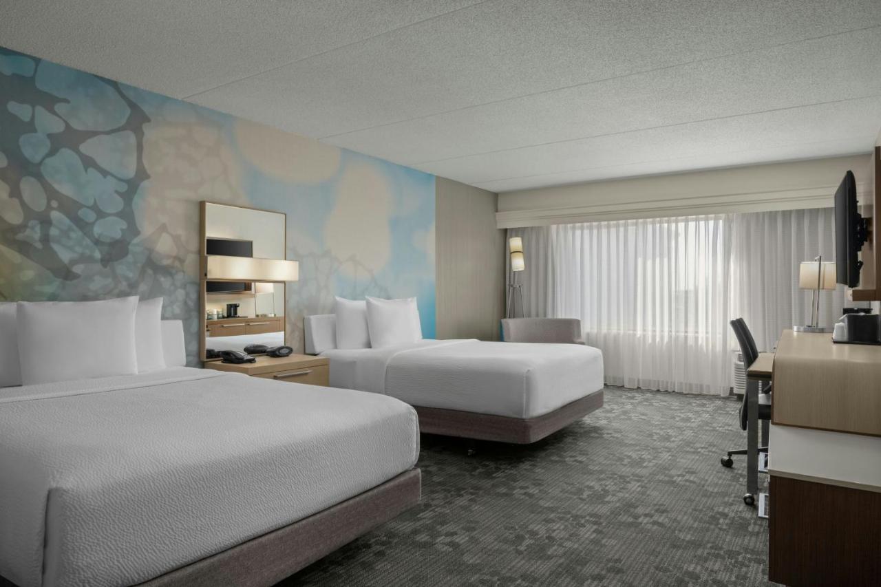 | Courtyard Indianapolis Northwest