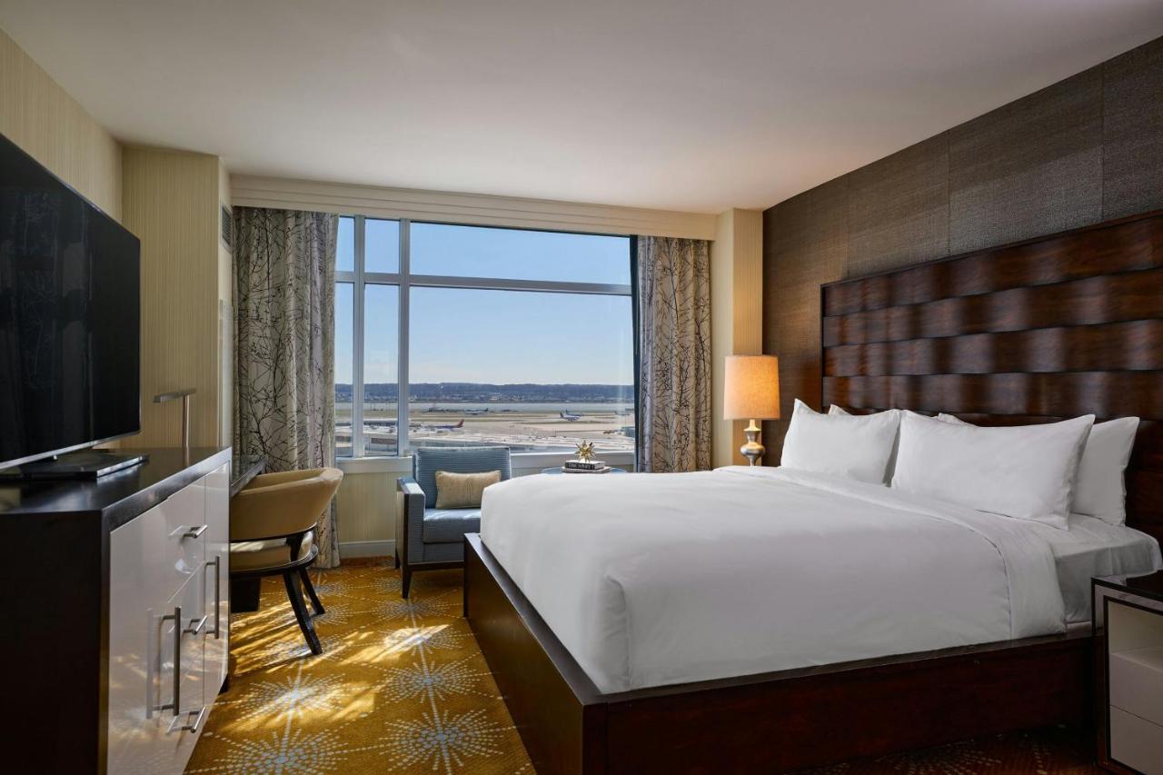  | Renaissance Arlington Capital View Hotel