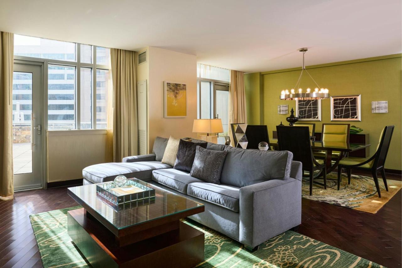  | Renaissance Arlington Capital View Hotel