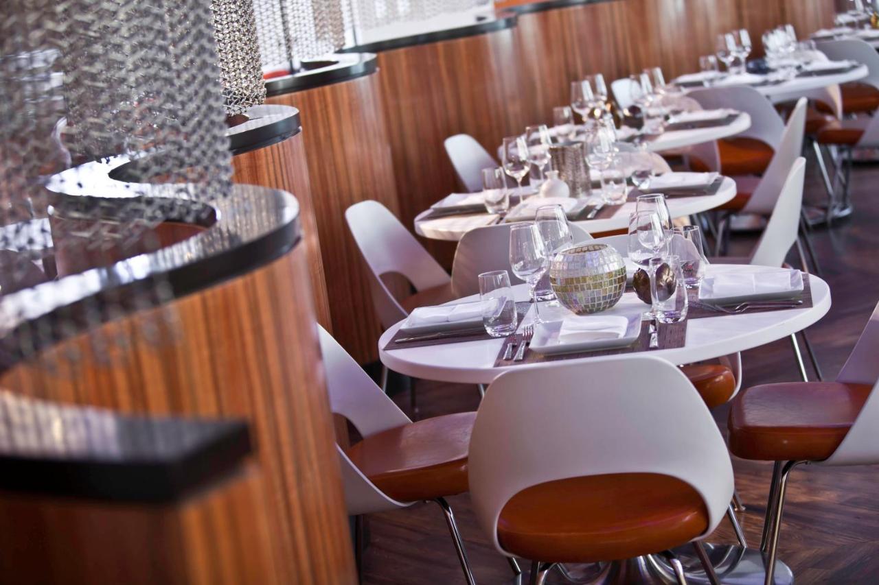  | Renaissance Arlington Capital View Hotel
