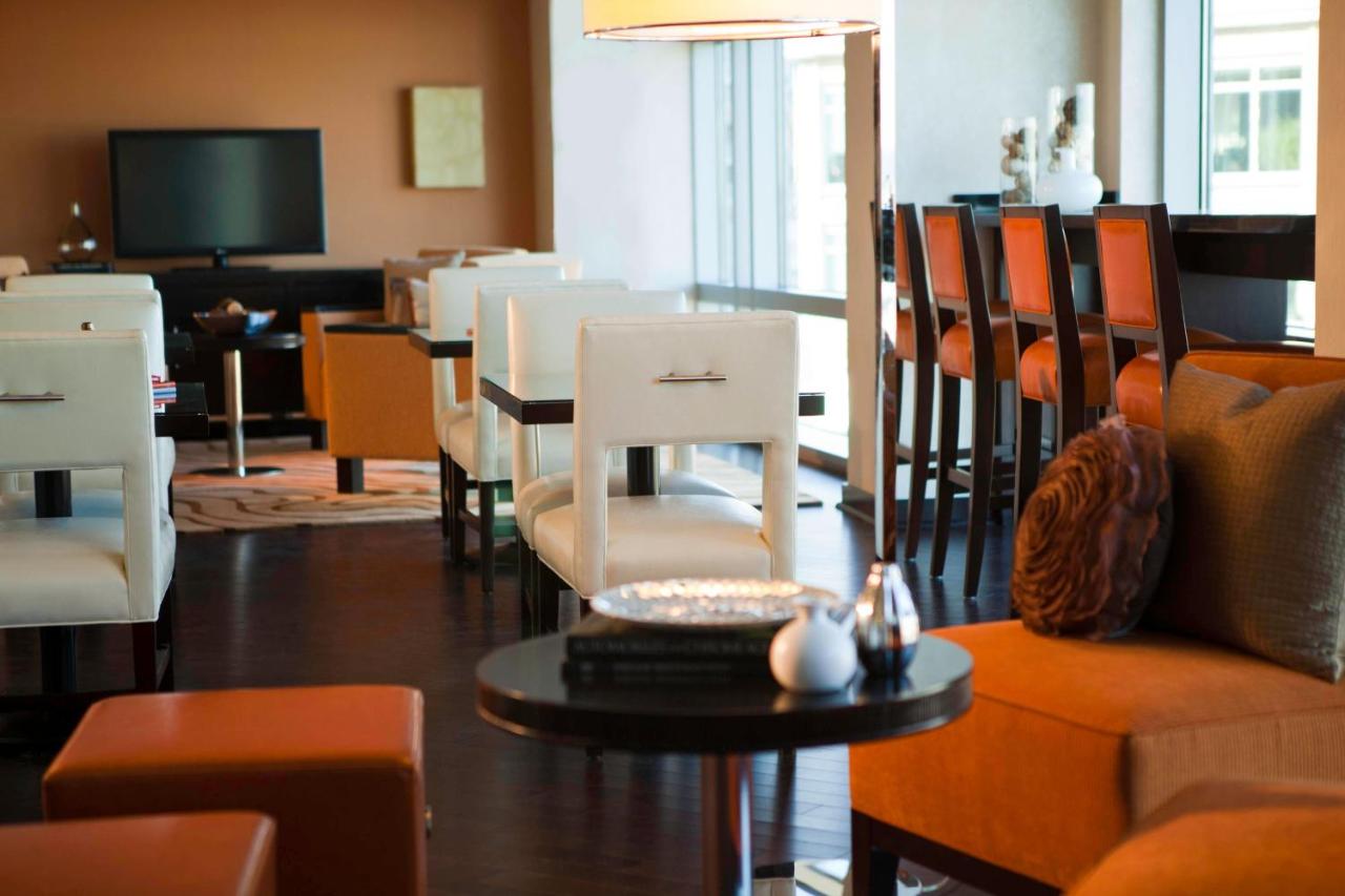 King or Double Room - Club Level at Renaissance Arlington Capital View Hotel