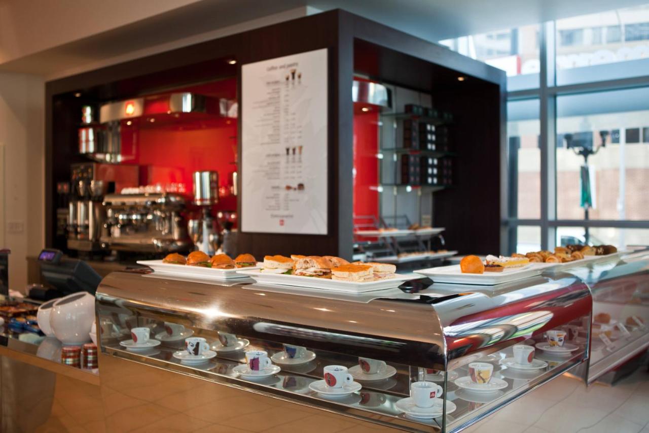  | Renaissance Arlington Capital View Hotel