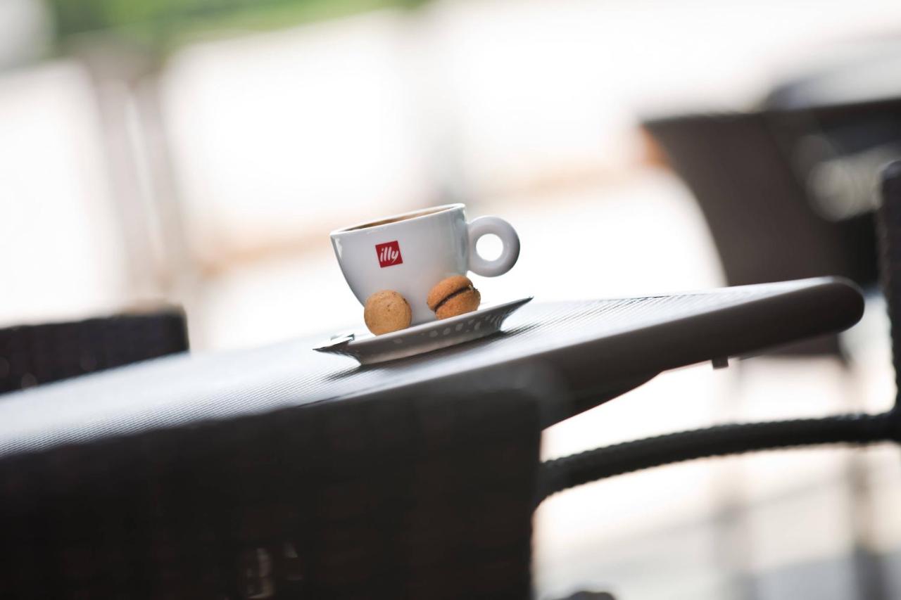  | Renaissance Arlington Capital View Hotel