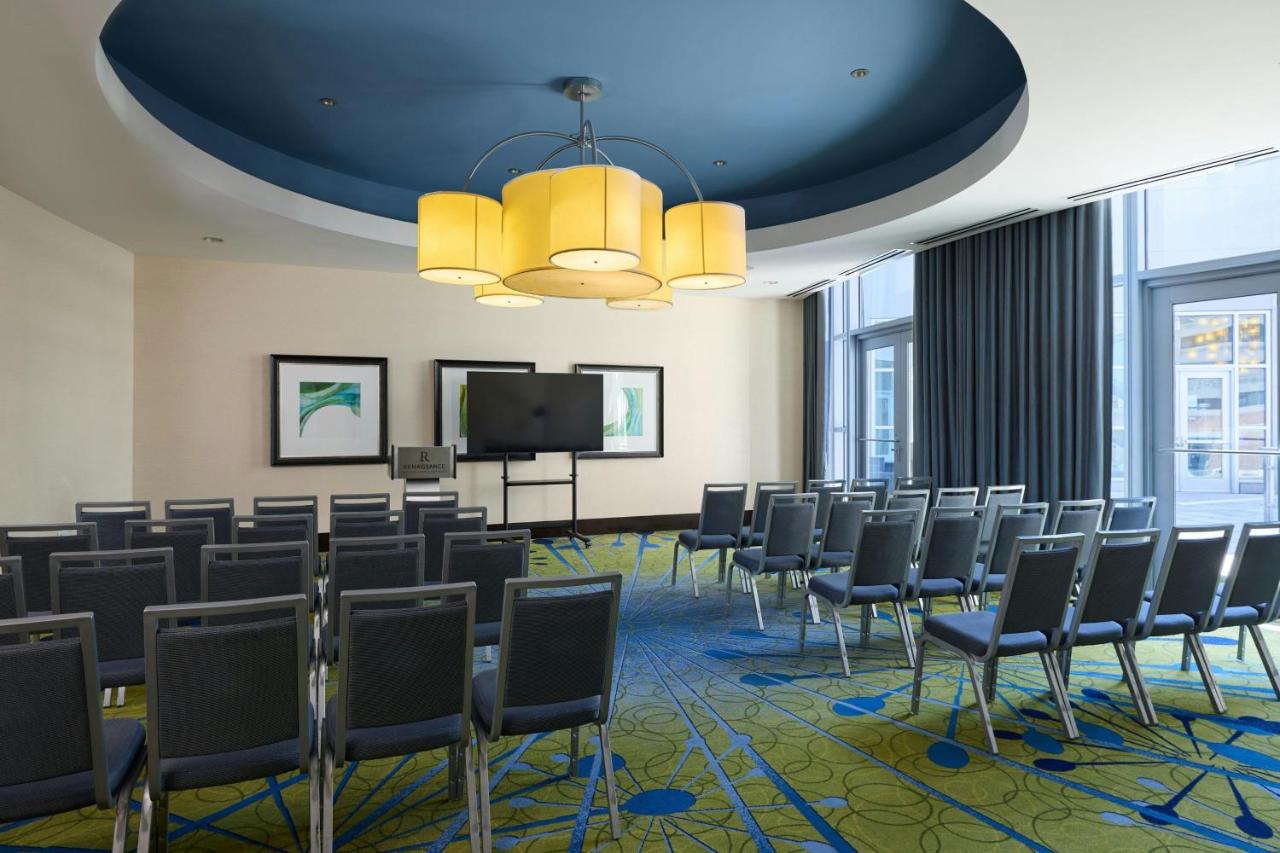  | Renaissance Arlington Capital View Hotel
