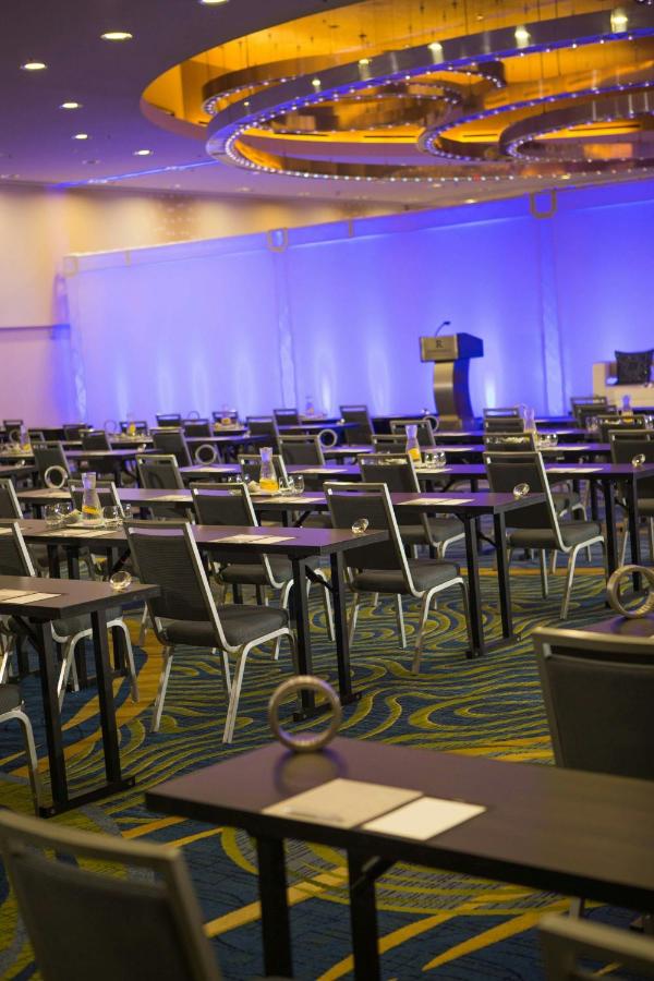  | Renaissance Arlington Capital View Hotel